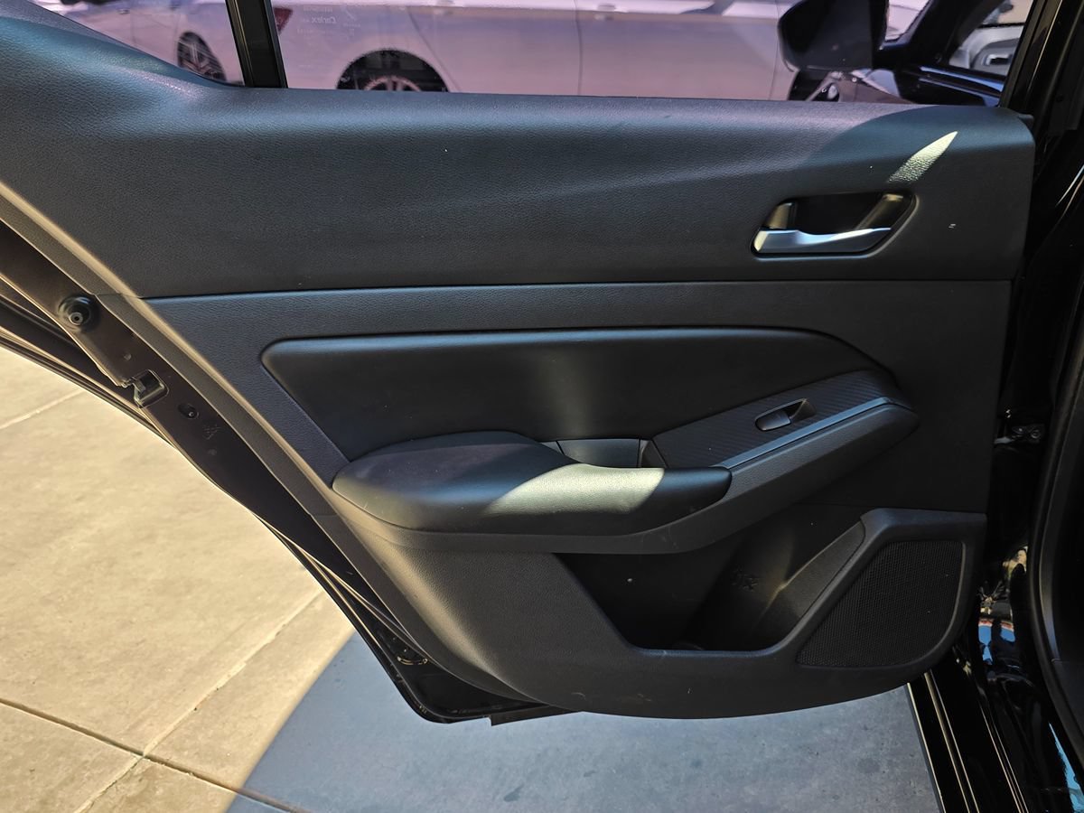 Used 2022 Nissan Altima 2.5 S FWD image 25