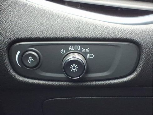 Used 2023 Chevrolet Malibu LT image 17