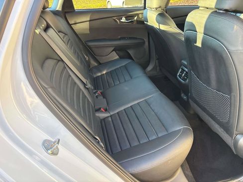 Used 2023 Kia Forte GT-Line w/ GT-Line Premium Package image 17