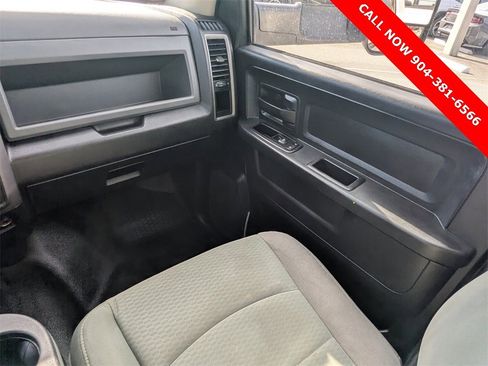 Used 2015 RAM 3500 Tradesman w/ Chrome Appearance Group image 17