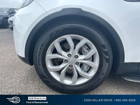 Used 2018 Land Rover Discovery SE AWD/4WD image 12