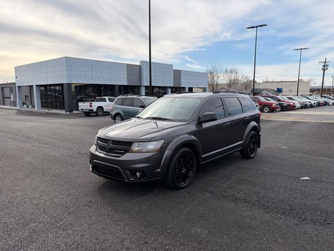 Used 2019 Dodge Journey GT w/ Blacktop Package FWD image 7