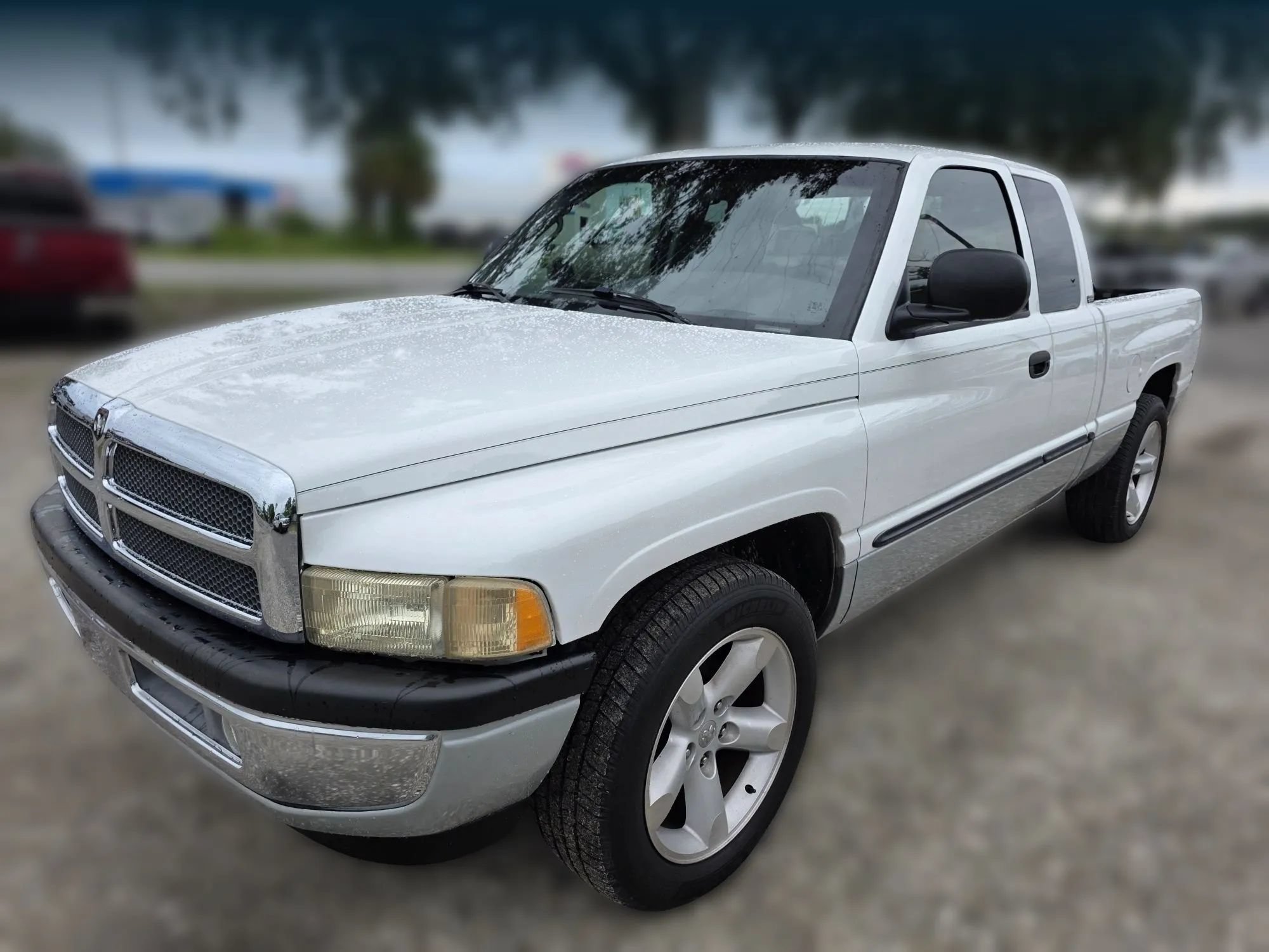 Used 2000 Dodge Ram 1500 Truck 2WD Quad Cab image 1