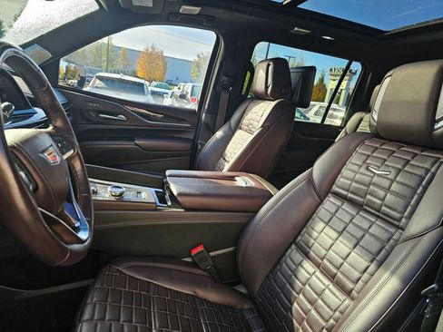 Certified 2023 Cadillac Escalade ESV Sport Platinum image 29