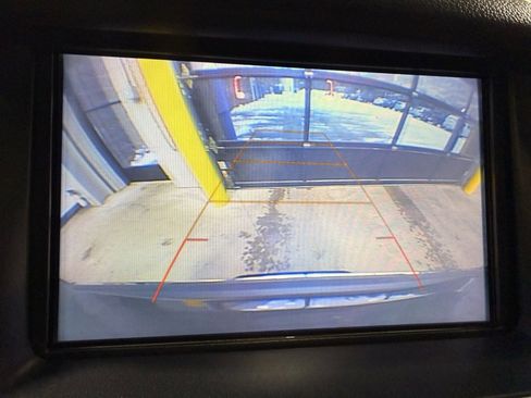 Used 2019 GMC Yukon XL Denali image 49