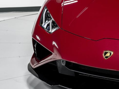 Used 2022 Lamborghini Huracan EVO RWD image 46