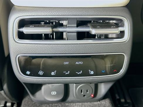 Certified 2026 Genesis GV70 3.5T Sport Prestige AWD/4WD image 25