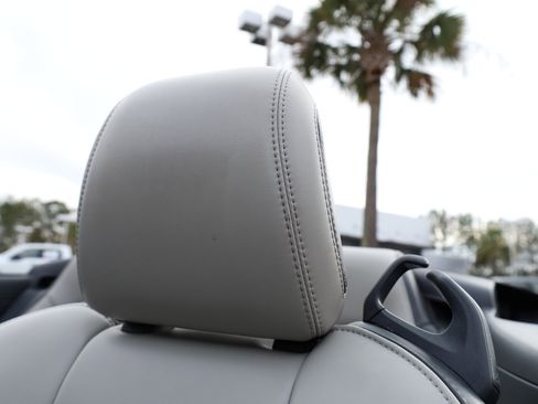 Used 2024 Ford Mustang Premium image 20