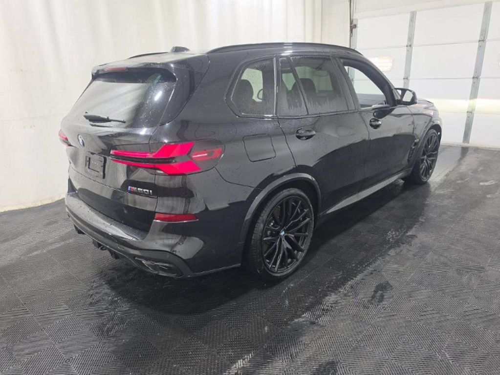 Used 2026 BMW X5 M60i AWD/4WD image 4