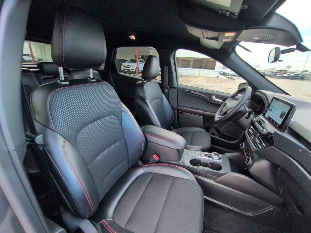 Used 2026 Ford Escape ST-Line AWD/4WD image 27