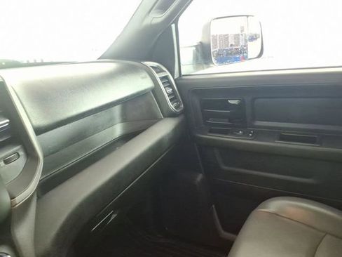 Used 2021 RAM 2500 Tradesman w/ Chrome Appearance Group AWD/4WD image 24