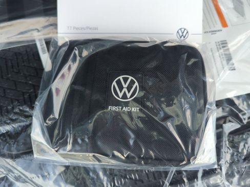 New 2026 Volkswagen Atlas SE image 30