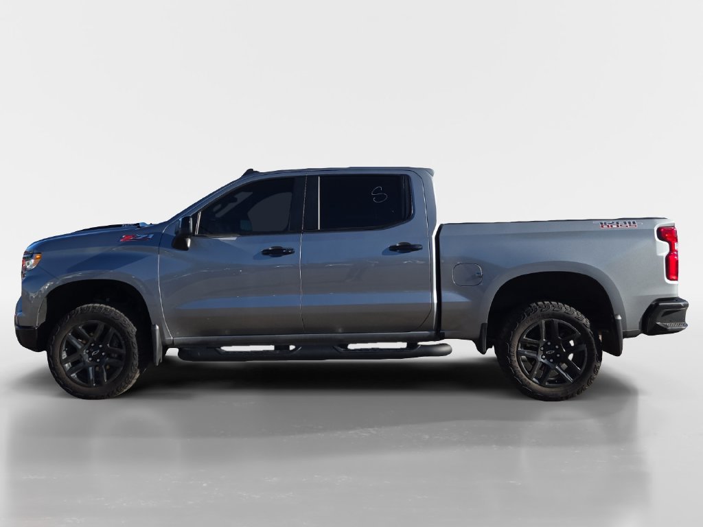 Used 2025 Chevrolet Silverado 1500 LT Trail Boss w/ Protection Package AWD/4WD image 2