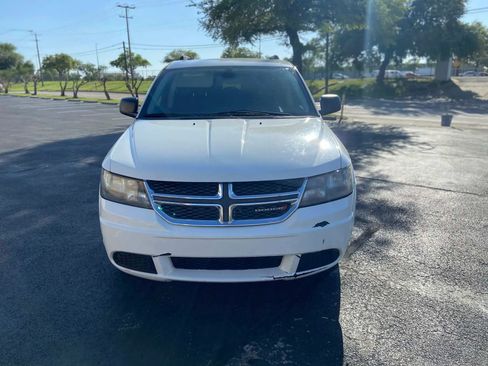 Used 2018 Dodge Journey SE w/ Blacktop Package image 1