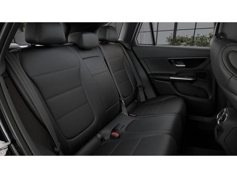New 2026 Mercedes-Benz GLC 300 4MATIC image 5