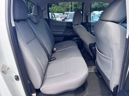 Used 2020 Toyota Tacoma SR w/ SR Convenience Package RWD image 23