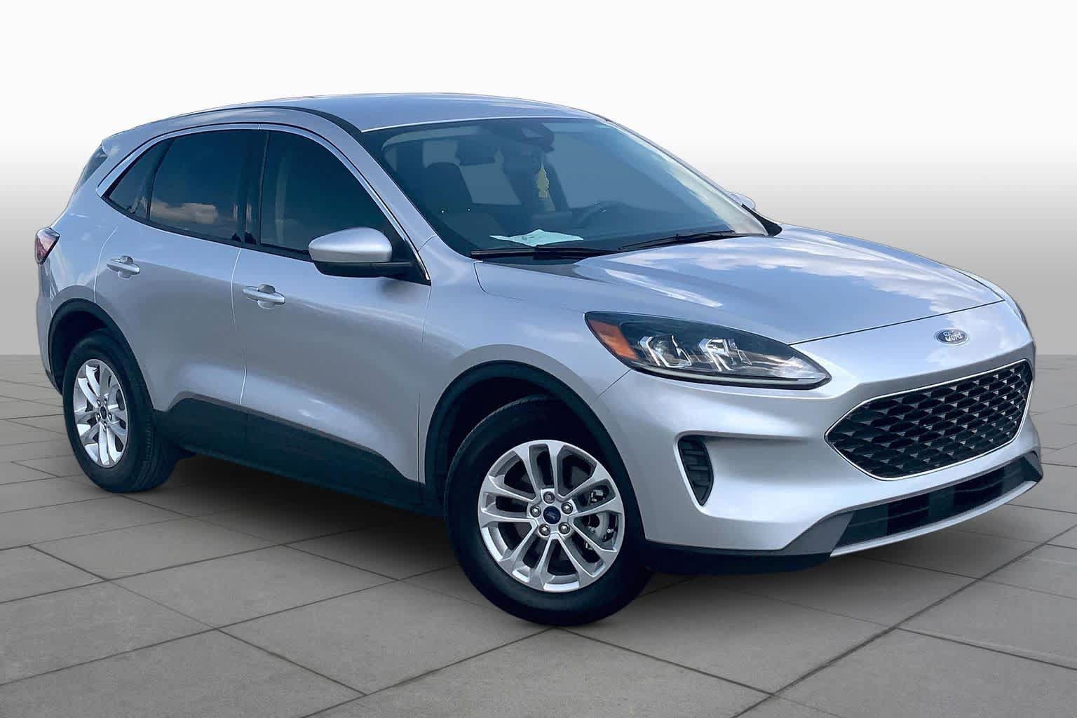 Certified 2020 Ford Escape SE FWD image 3