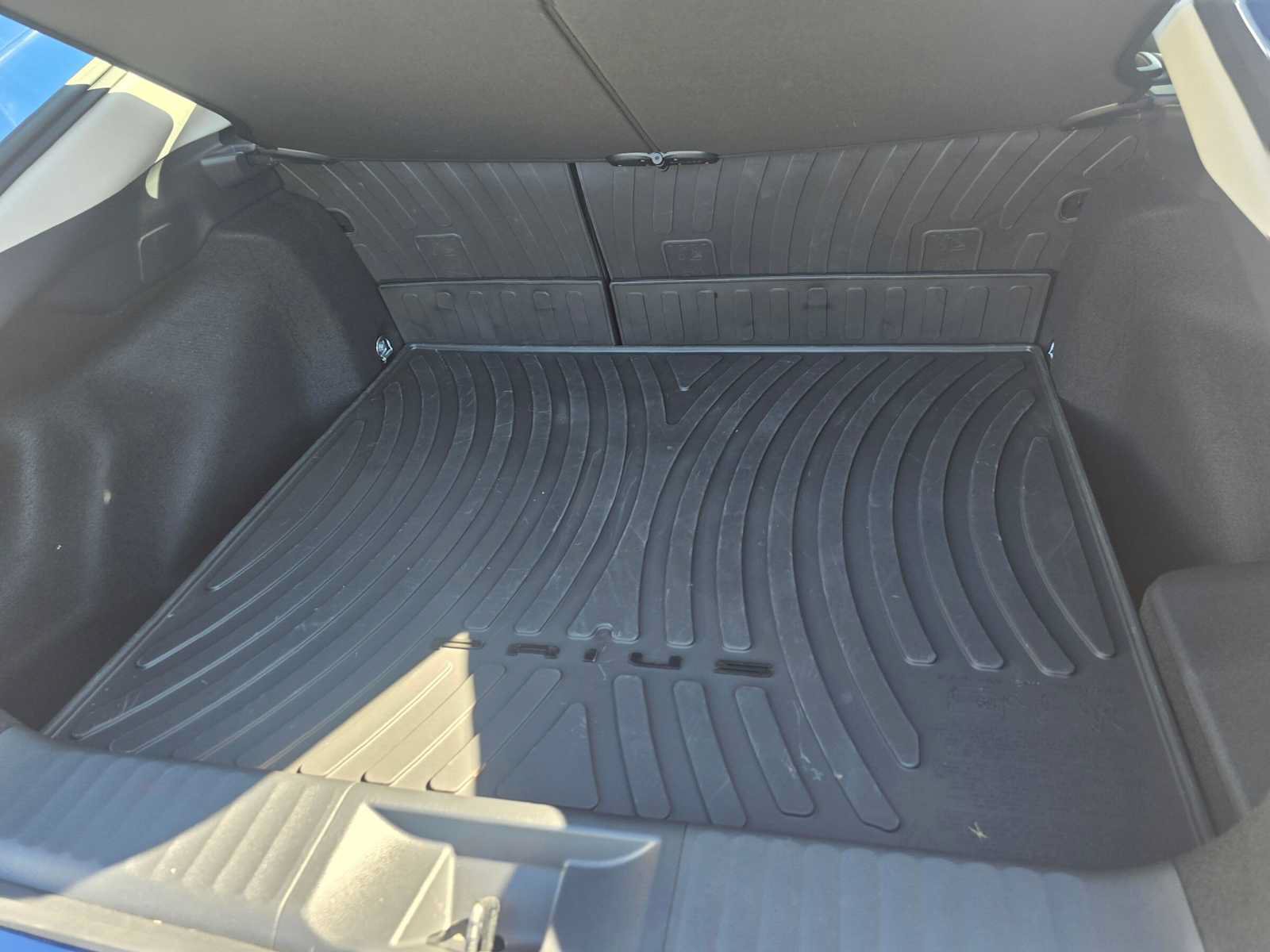 Used 2026 Toyota Prius XLE AWD/4WD image 14