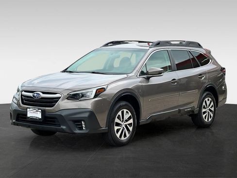 Used 2021 Subaru Outback Premium AWD/4WD image 3