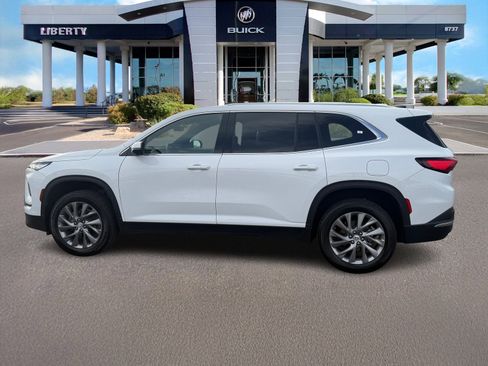 Used 2025 Buick Enclave Preferred image 6