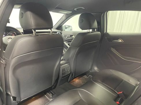 Used 2019 Mercedes-Benz GLA 250 4MATIC image 26