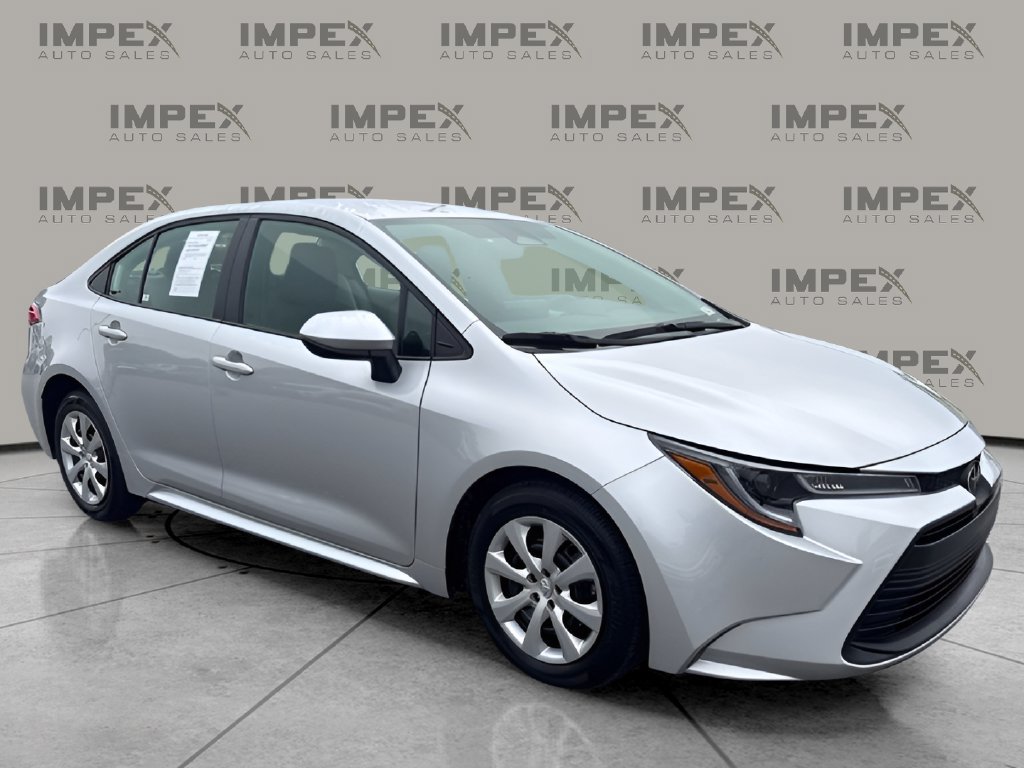 Used 2025 Toyota Corolla LE w/ Convenience Package FWD image 7