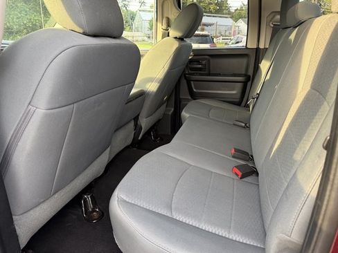 Used 2016 RAM 1500 Express AWD/4WD image 24