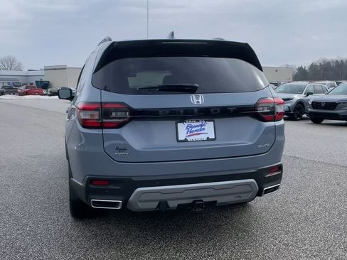 Used 2023 Honda Pilot Elite image 8