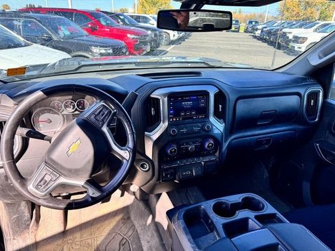 Used 2023 Chevrolet Silverado 3500 LT w/ Convenience Package image 5