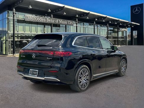 Certified 2023 Mercedes-Benz EQS 580 4MATIC SUV image 3