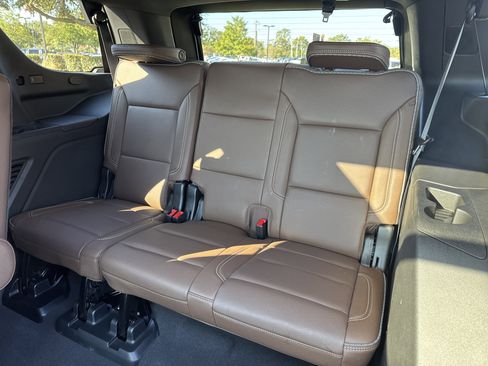 Used 2024 Chevrolet Tahoe High Country image 28