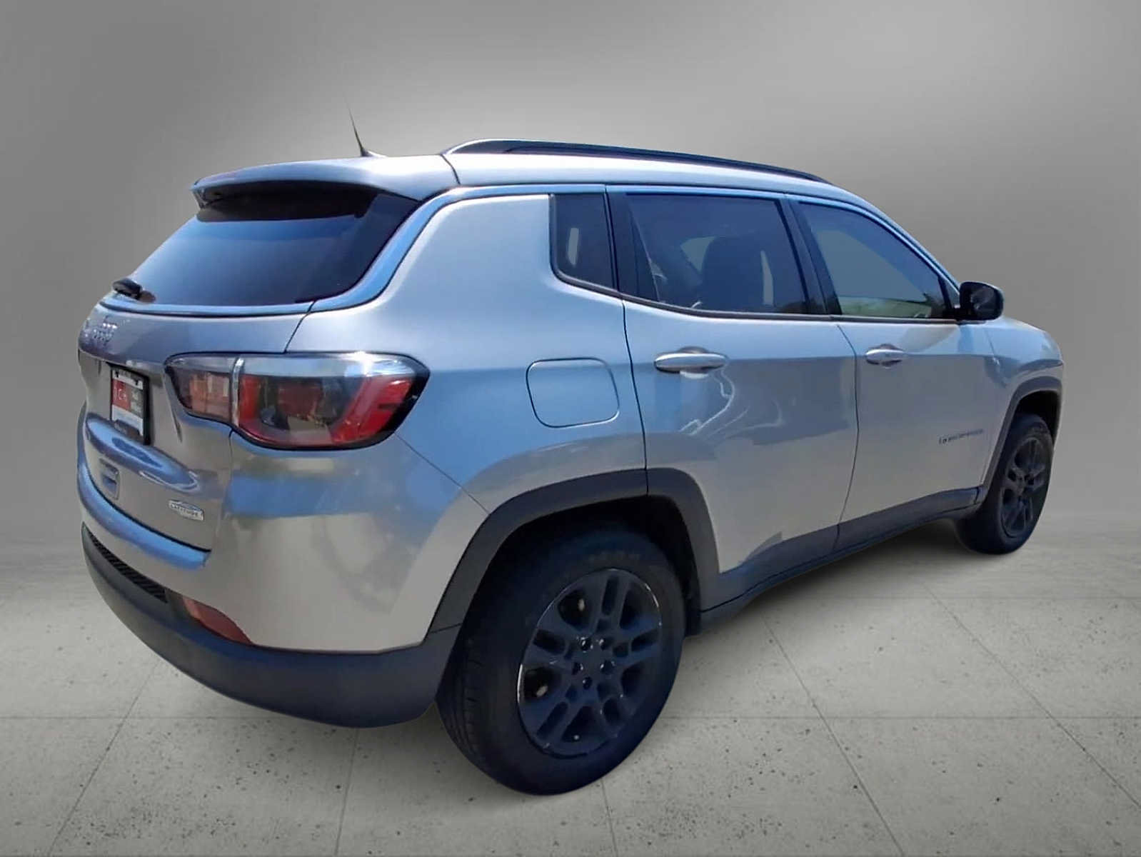 Used 2020 Jeep Compass Latitude w/ Popular Equipment Group FWD image 8