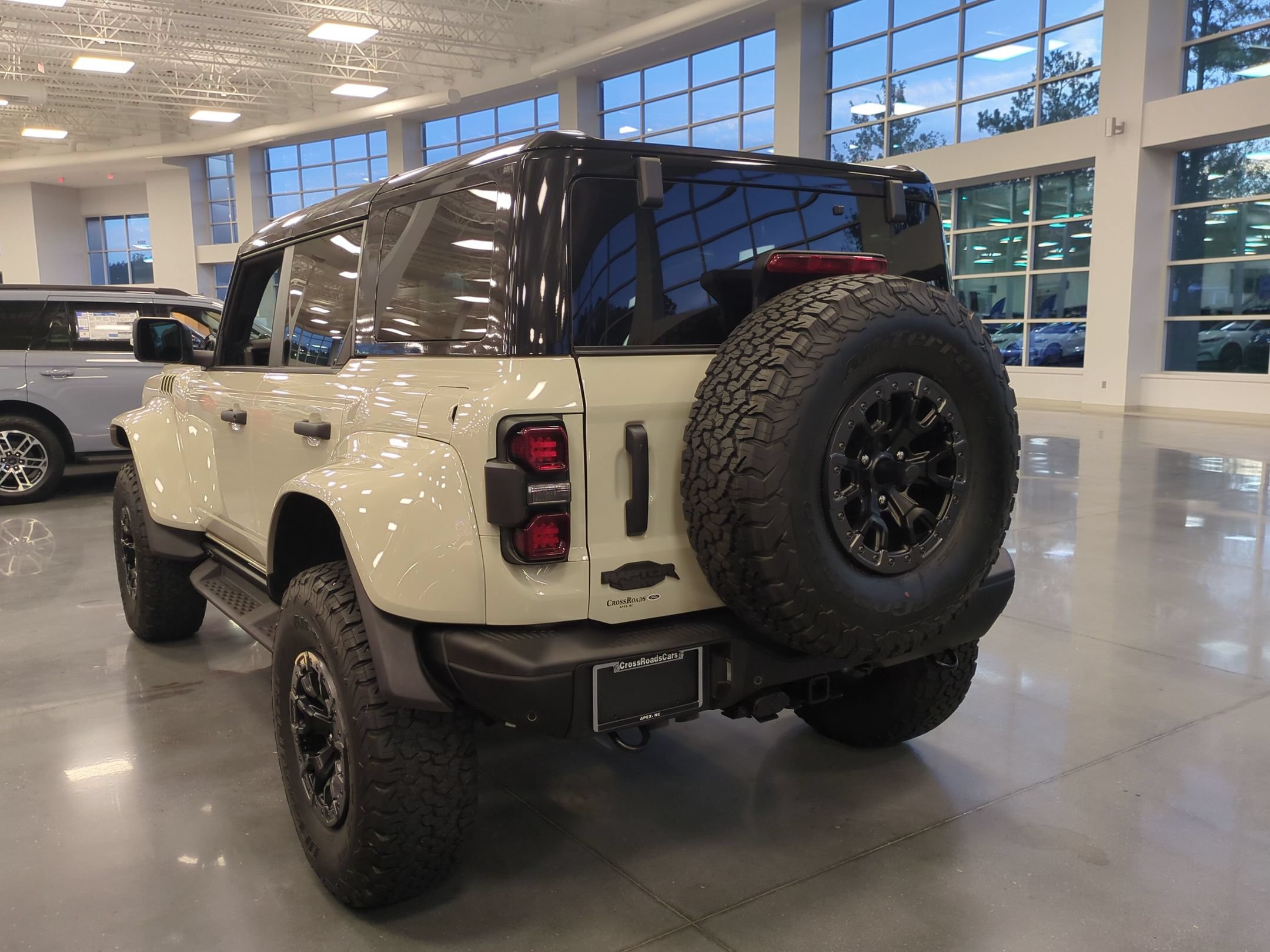 New 2025 Ford Bronco Raptor AWD/4WD image 6