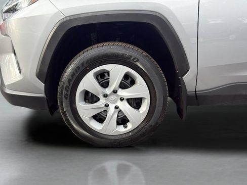 Used 2025 Toyota RAV4 LE FWD image 28