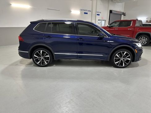 Certified 2023 Volkswagen Tiguan SEL R-Line image 10