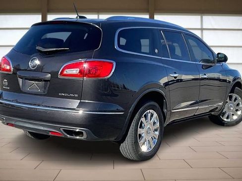 Used 2017 Buick Enclave Premium image 2