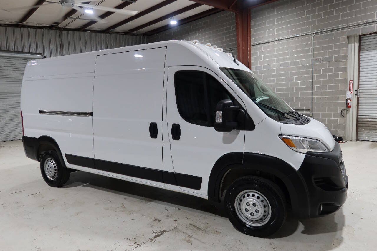 Used 2024 RAM ProMaster 2500 w/ Safety Group FWD image 6