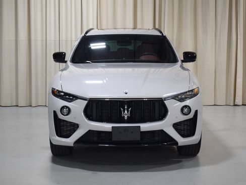 Certified 2022 Maserati Levante Modena image 8