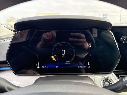 Certified 2025 Chevrolet Trax LT image 15