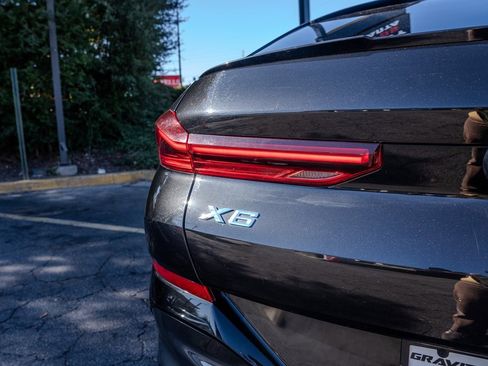 Used 2023 BMW X6 xDrive40i w/ M Sport Package image 27