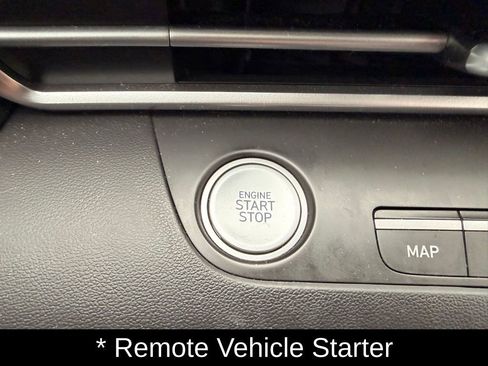 Used 2023 Hyundai Elantra SEL w/ Convenience Package FWD image 17
