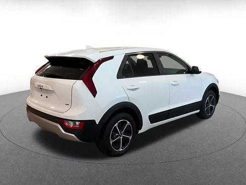 Used 2026 Kia Niro LX FWD image 12