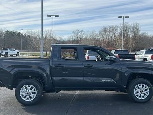New 2026 Toyota Tacoma SR5 image 24