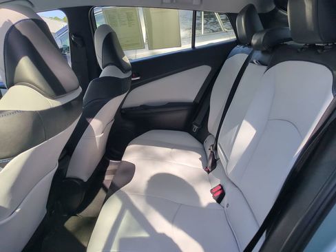 Used 2017 Toyota Prius Four Touring image 13