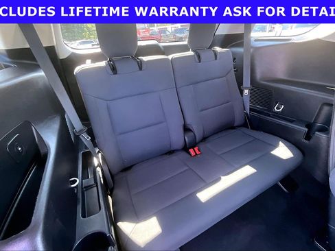Used 2025 Ford Explorer Active RWD image 23