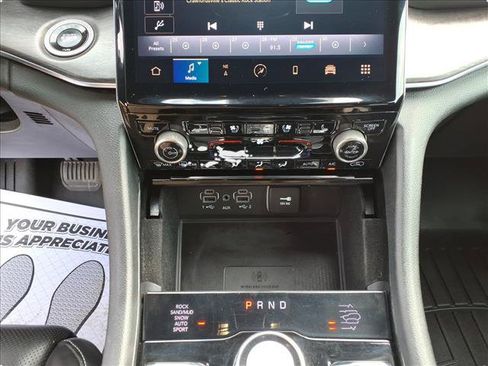 Used 2021 Jeep Grand Cherokee L Overland w/ Advanced Protech Group III AWD/4WD image 27