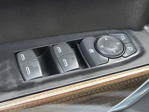 Used 2021 Chevrolet Silverado 1500 LT Trail Boss w/ LPO, Dark Essentials Package image 13