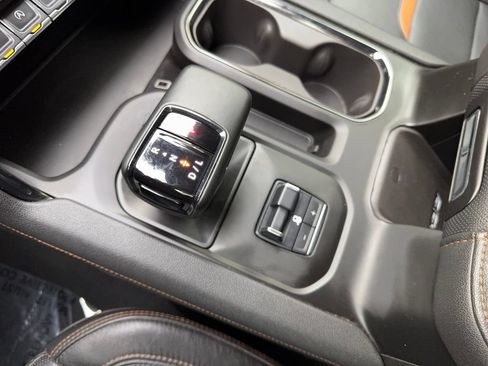 Used 2025 GMC Sierra 1500 AT4 w/ AT4 Premium Package AWD/4WD image 67