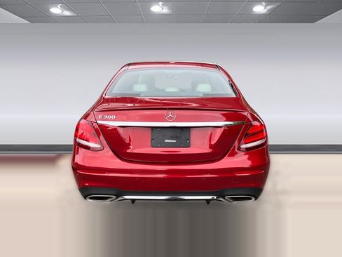Used 2017 Mercedes-Benz E 300 image 5