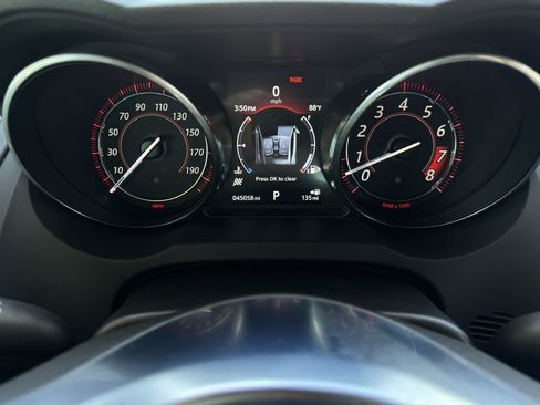 Used 2018 Jaguar F-TYPE Coupe RWD image 28